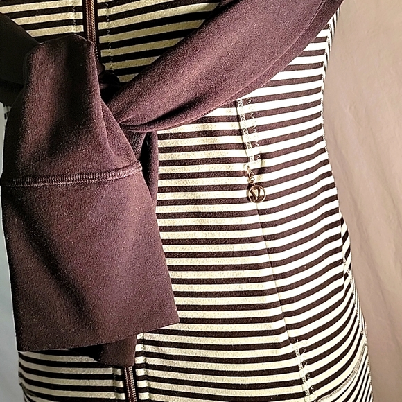 Lululemon Daily Yoga Jacket - Picture 6 of 10